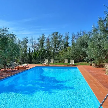 Ambrogiana Sleeps 6 *