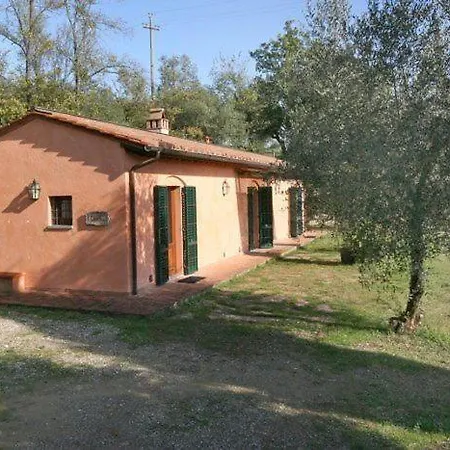 Apartament Ambrogiana Sleeps 6 *